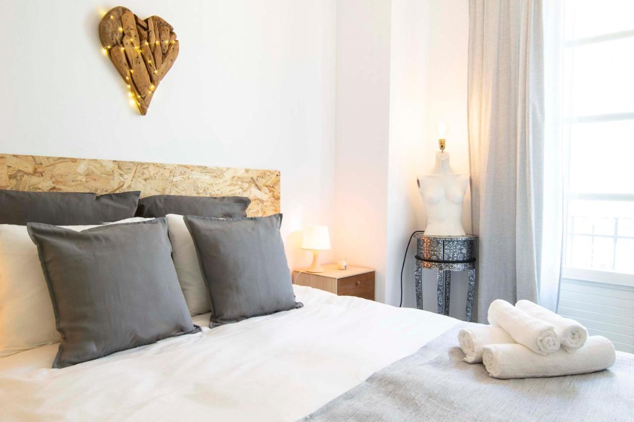 P&P Apartaments Pena Малага Екстериор снимка