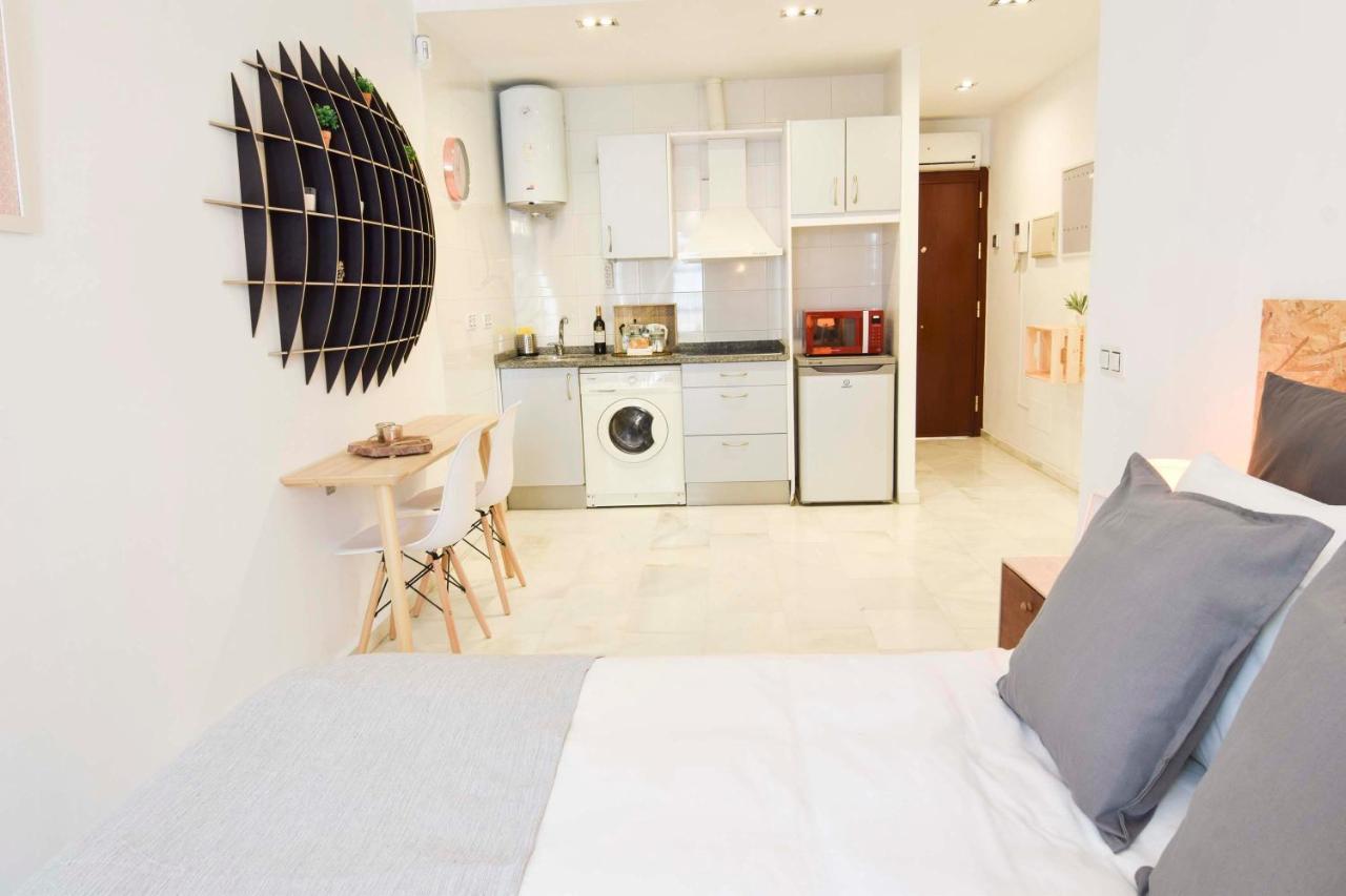 P&P Apartaments Pena Малага Екстериор снимка