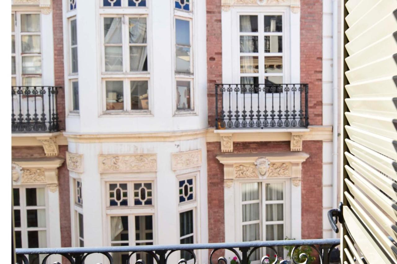 P&P Apartaments Pena Малага Екстериор снимка